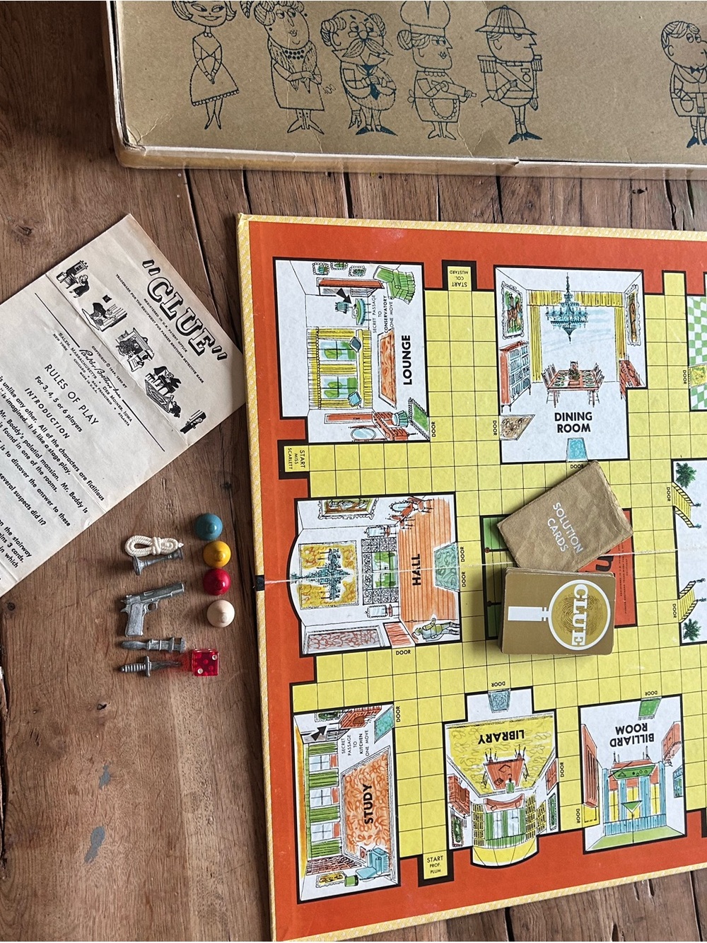Vintage Clue game + VTG pieces for party includes everything shown
